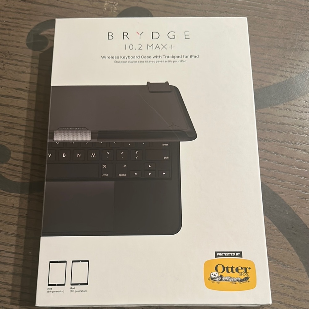 10.2 MAX+ Wireless Keyboard Case with Trackpad for iPad - Black